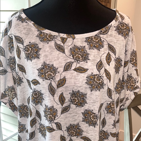 Maurices 24/7 Dolman Sleeve Boxy T-Shirt - Picture 4 of 6